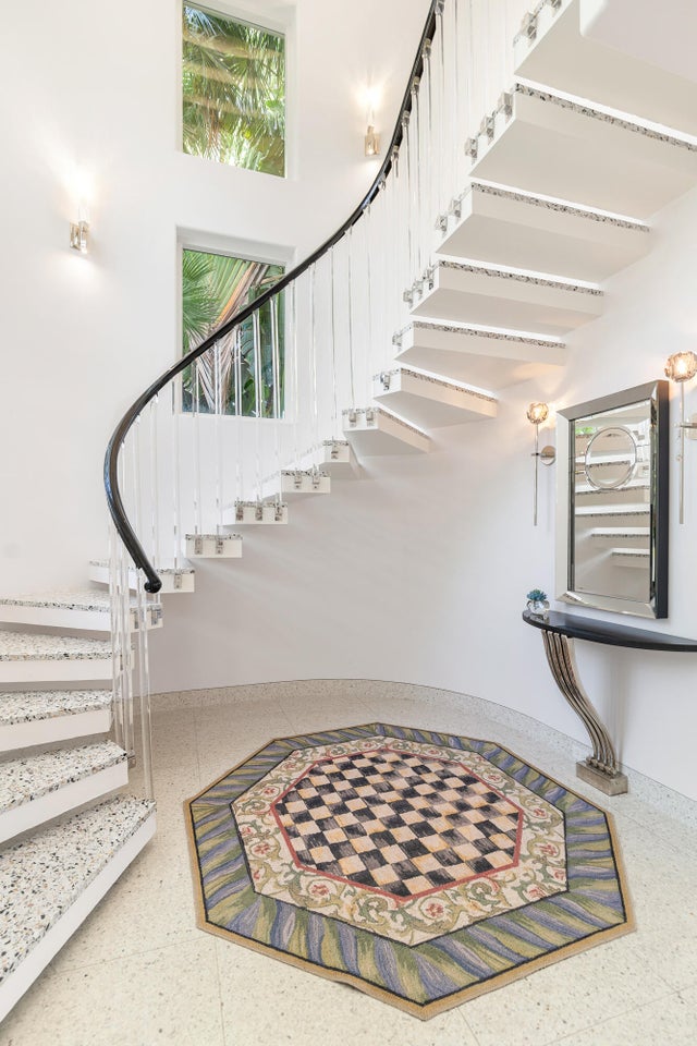 3 of 46 - 216 Colonial Lane, Palm Beach, FL