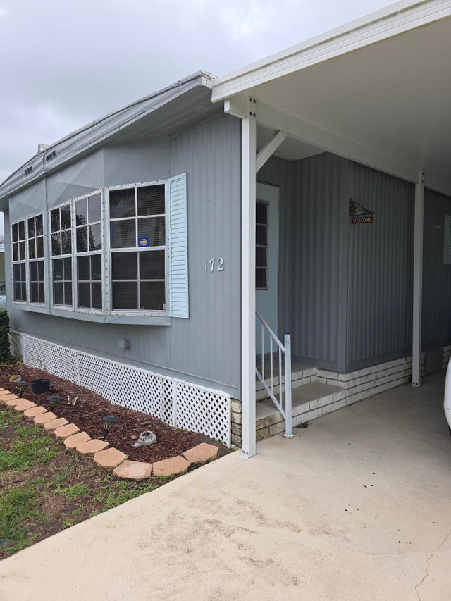 2 of 10 - 172 W Carribean, Port Saint Lucie, FL