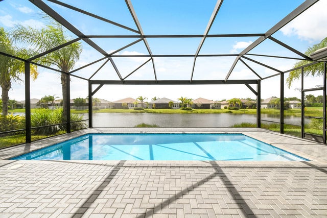 5 of 105 - 10985 Sw Ivory Springs Lane, Port Saint Lucie, FL
