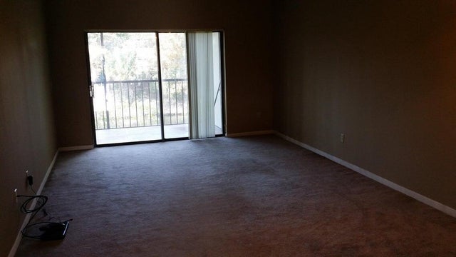 5 of 12 - 7879 Willow Spring Drive #927, Lake Worth, FL