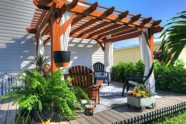 3 of 36 - 392 Egret Circle, Barefoot Bay, FL