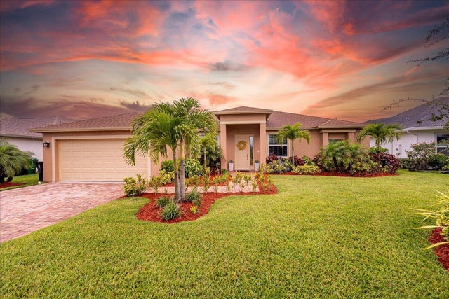 1 of 40 - 448 Sw Vista Lake Drive, Port Saint Lucie, FL