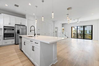 Photo of Listing #RX-11128989