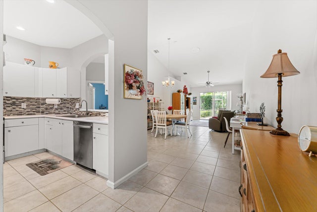 3 of 40 - 10788 Royal Caribbean Circle, Boynton Beach, FL