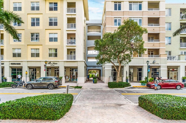 1 of 8 - 1200 Town Center Drive #427, Jupiter, FL