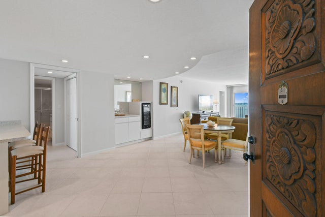 3 of 49 - 801 Lake Shore Drive #811, Lake Park, FL