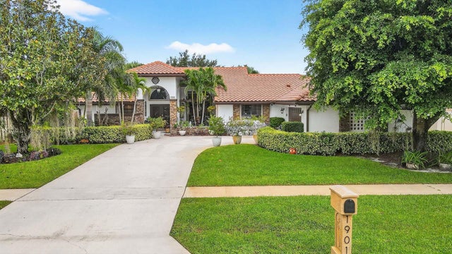 1 of 60 - 1901 Lynton Circle, Wellington, FL