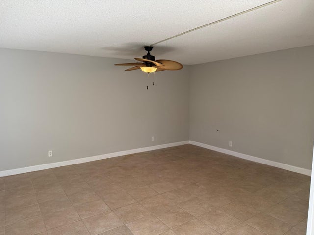 3 of 17 - 582 Flanders M, Delray Beach, FL