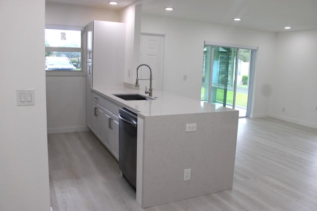 3 of 27 - 887 North Drive #a, Delray Beach, FL