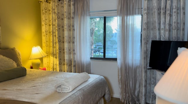 5 of 15 - 4100 Tivoli Court #301, Lake Worth, FL