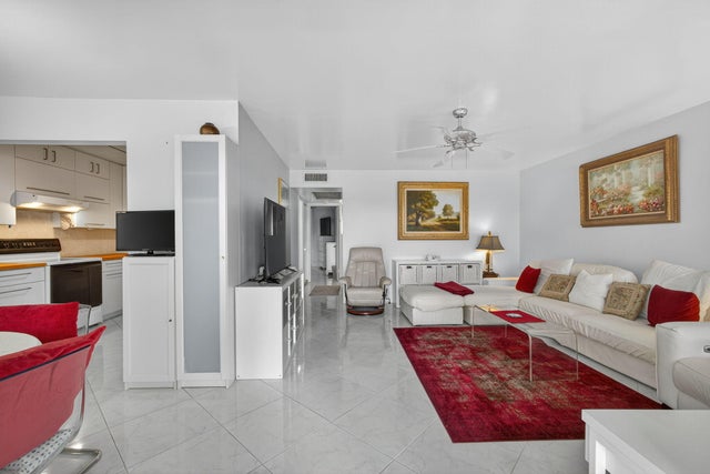 1 of 79 - 114 Somerset F, West Palm Beach, FL