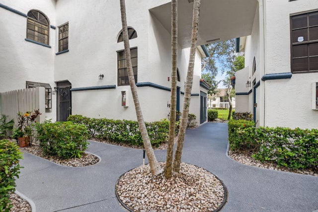 3 of 82 - 5135 Floria Drive #c, Boynton Beach, FL