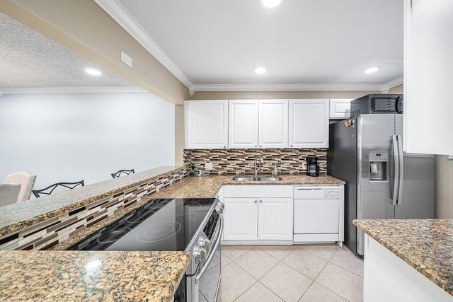 1 of 39 - 4381 Trevi Court #202, Lake Worth, FL
