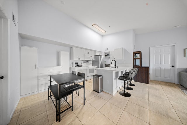 3 of 33 - 151 Sw Palm Drive #208, Port Saint Lucie, FL