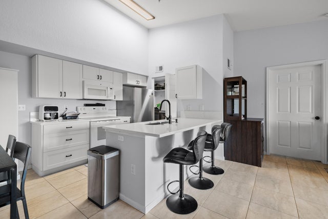 4 of 33 - 151 Sw Palm Drive #208, Port Saint Lucie, FL