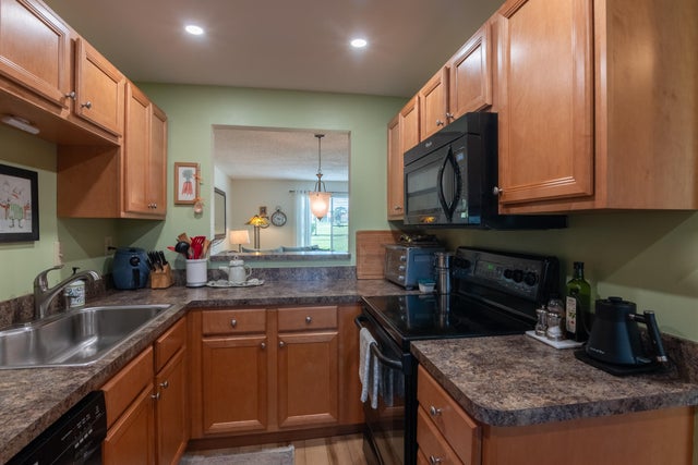 5 of 29 - 5403 Se Miles Grant Road #111, Stuart, FL