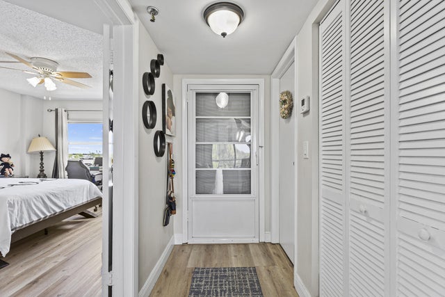 2 of 41 - 3465 Via Poinciana #606, Lake Worth, FL