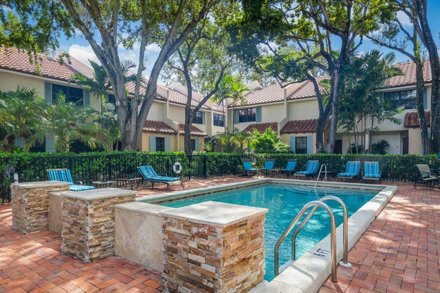 1 of 36 - 810 Se 2nd Street #f, Fort Lauderdale, FL