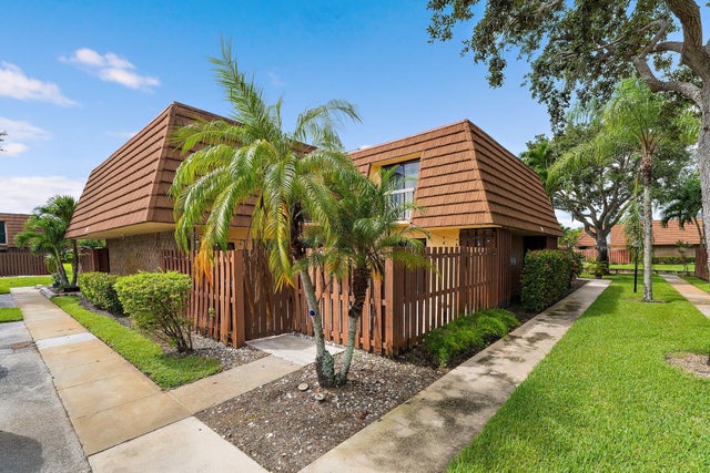 1 of 34 - 825 Center Street #30a, Jupiter, FL