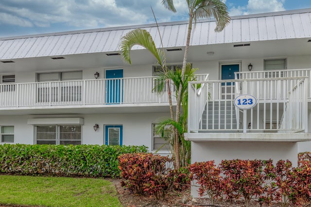 1 of 39 - 2929 Se Ocean Boulevard #123-2, Stuart, FL