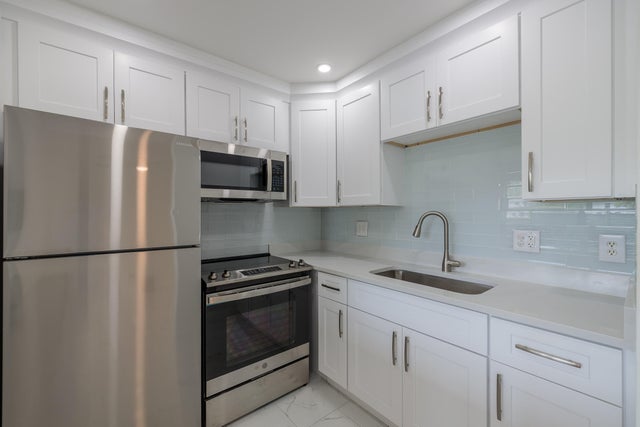 5 of 39 - 2929 Se Ocean Boulevard #123-2, Stuart, FL
