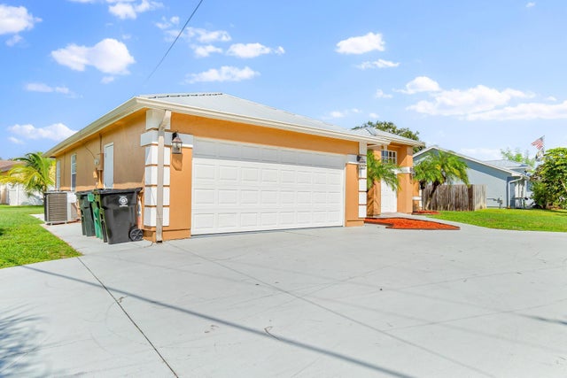 3 of 43 - 1614 Se Durango Street, Port Saint Lucie, FL