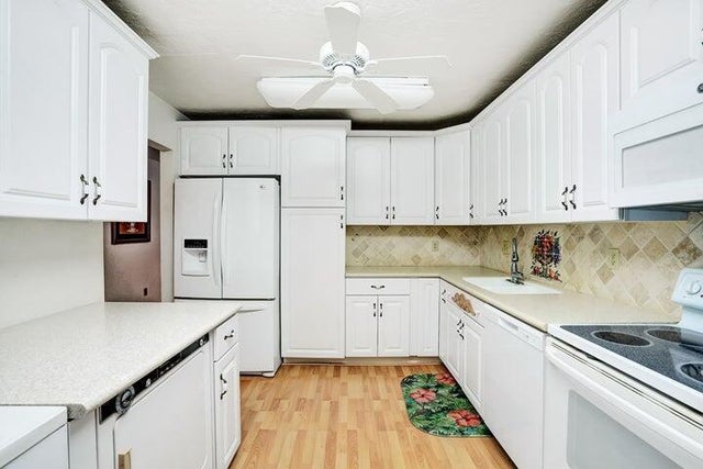 4 of 31 - 14 Westgate Lane #d, Boynton Beach, FL