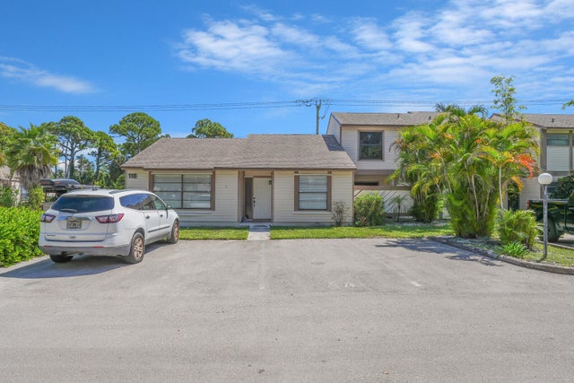 3 of 25 - 118 Sherwood Circle #8a, Jupiter, FL