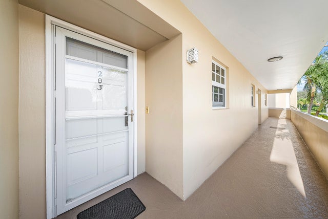 4 of 40 - 145 Atlantis Boulevard #203, Atlantis, FL