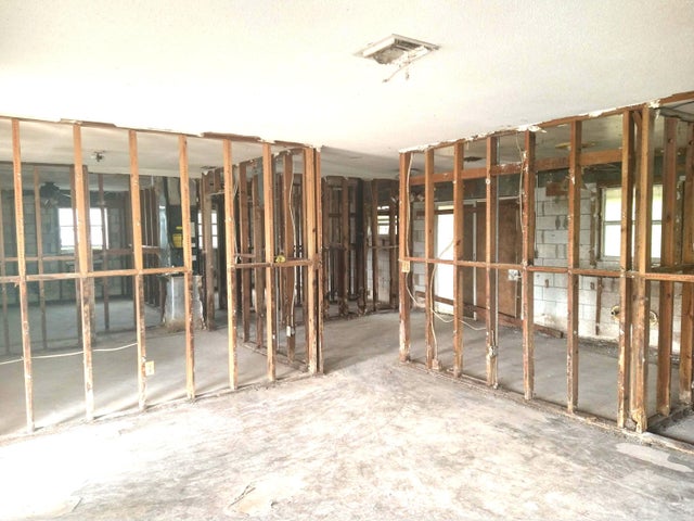 4 of 11 - 1349 Victoria Drive, West Palm Beach, FL