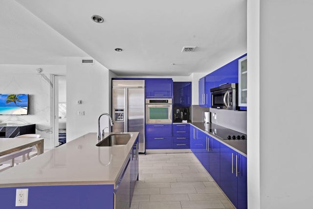 3 of 59 - 3101 Bayshore Drive #1704, Fort Lauderdale, FL