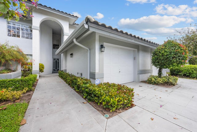 1 of 60 - 11602 Briarwood Circle #4, Boynton Beach, FL