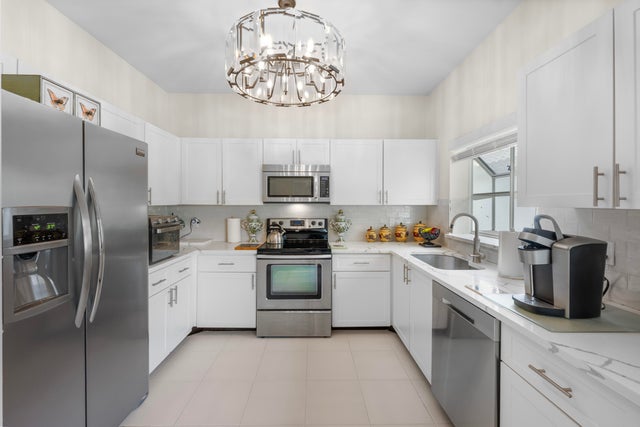 3 of 60 - 11602 Briarwood Circle #4, Boynton Beach, FL