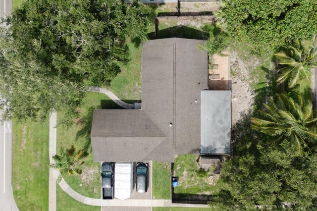 420 La Mancha Avenue, Royal Palm Beach