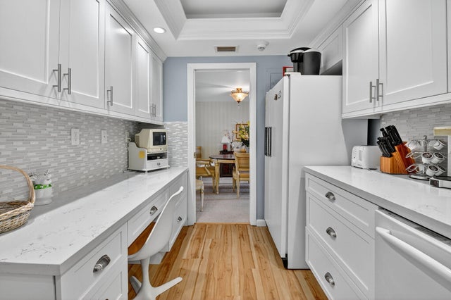 5 of 46 - 555 Se 6th Avenue #2-e, Delray Beach, FL