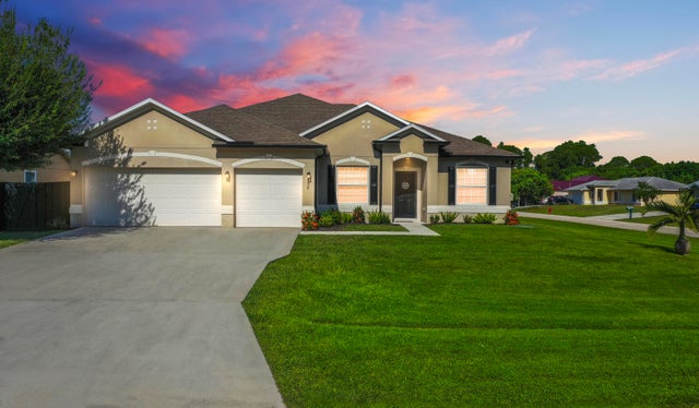 2 of 39 - 4074 Sw Kamsler Street, Port Saint Lucie, FL