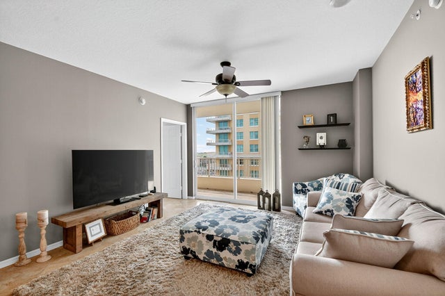 5 of 43 - 700 E Boynton Beach Boulevard #803, Boynton Beach, FL