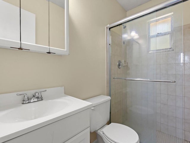 5 of 18 - 526 Nw Kingston Street, Port Saint Lucie, FL