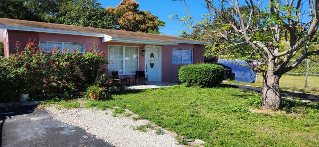 2 of 9 - 1341 Sw 24th Avenue, Fort Lauderdale, FL