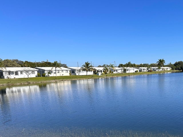 4 of 7 - 2418 Carlyle Lane #148, Hollywood, FL