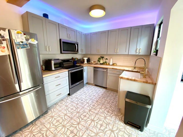 4 of 36 - 1026 Upland Road, West Palm Beach, FL