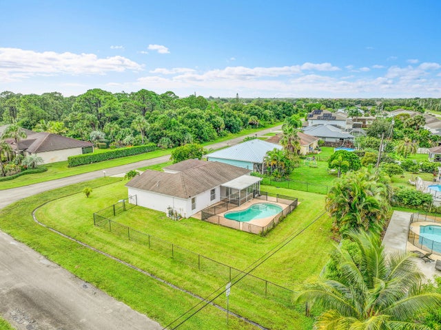 3 of 27 - 3789 Sw Haines Street Street, Port Saint Lucie, FL