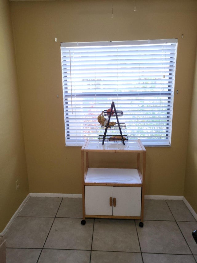 3 of 12 - 6034 Indrio Road #7, Fort Pierce, FL