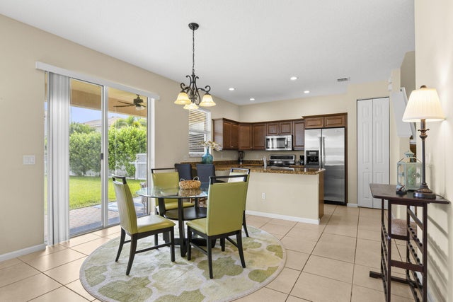 4 of 29 - 11953 Sw Bennington Circle, Port Saint Lucie, FL