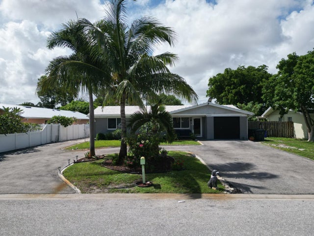 1 of 16 - 4305 Foss Road, Lake Worth, FL