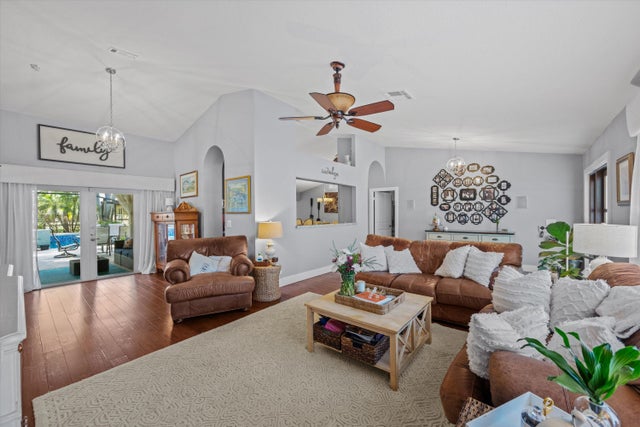 5 of 61 - 135 Saint Davids Way, Wellington, FL