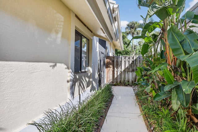 3 of 52 - 7569 Martinique Boulevard, Boca Raton, FL