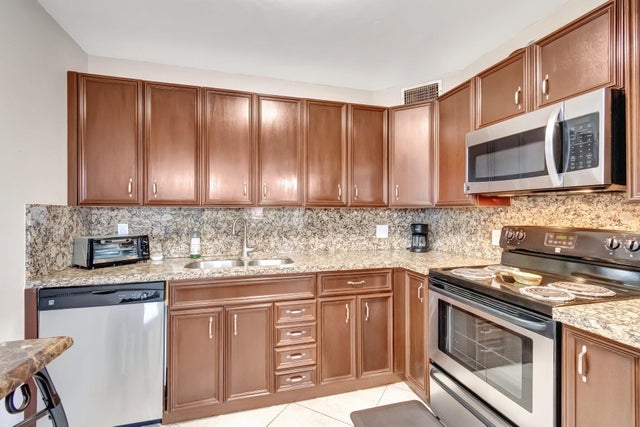 3 of 88 - 4049 Wolverton C, Boca Raton, FL