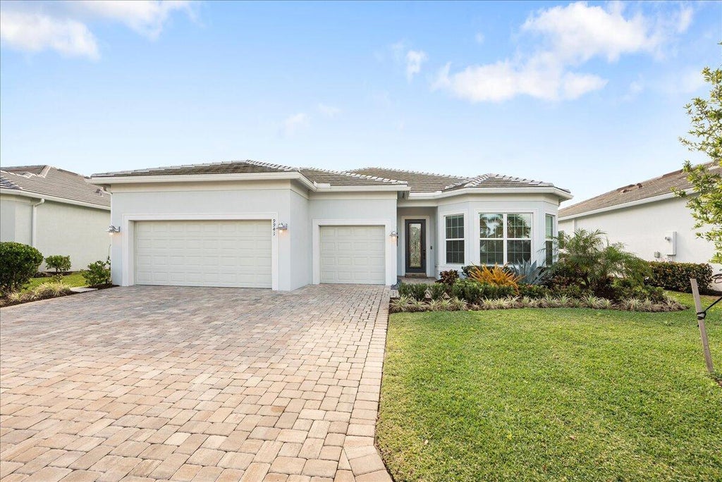 9941 Sw Legacy Dr, Stuart