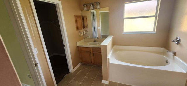5 of 6 - 2518 Sw Cooper Lane, Port Saint Lucie, FL